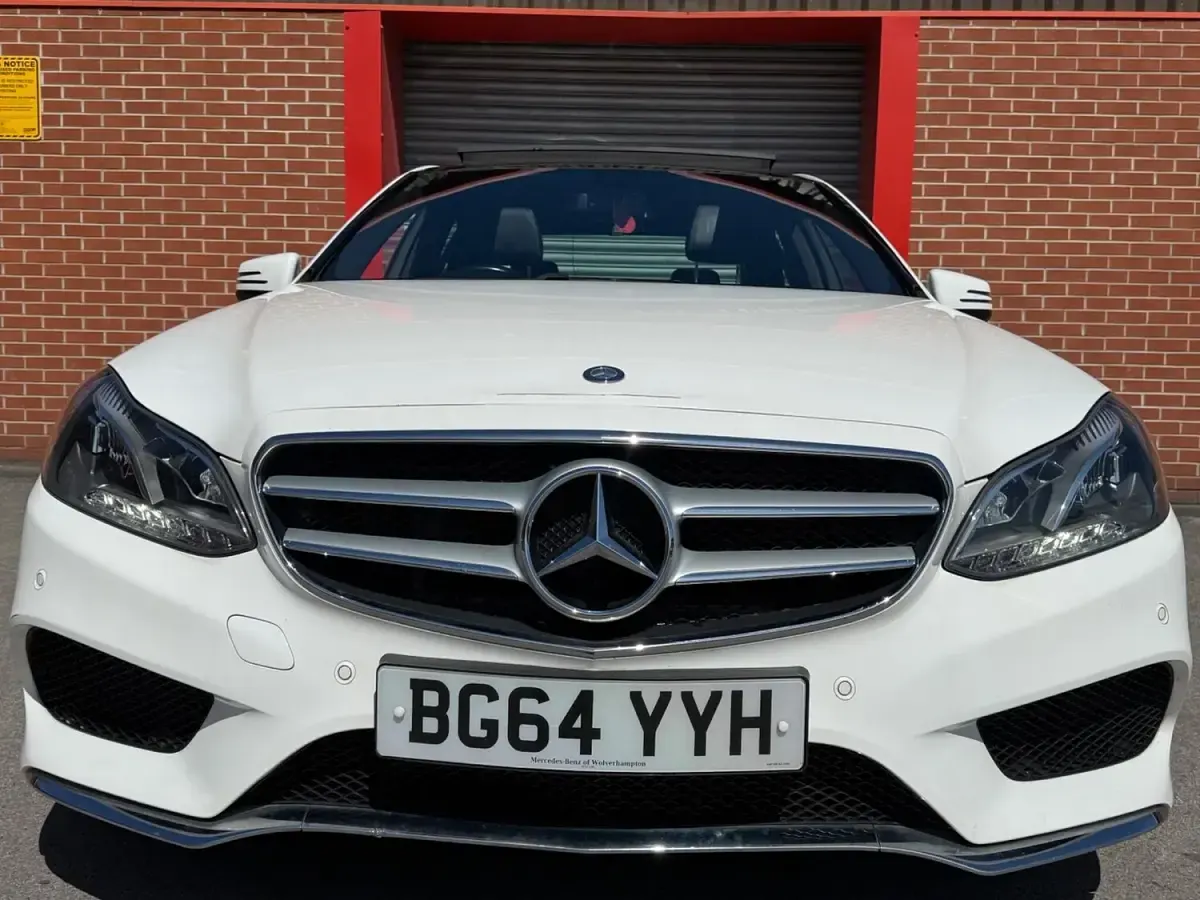 Used Mercedes E220 AMG Line Premium 174 HP (127 kW) 2014 White Sedan