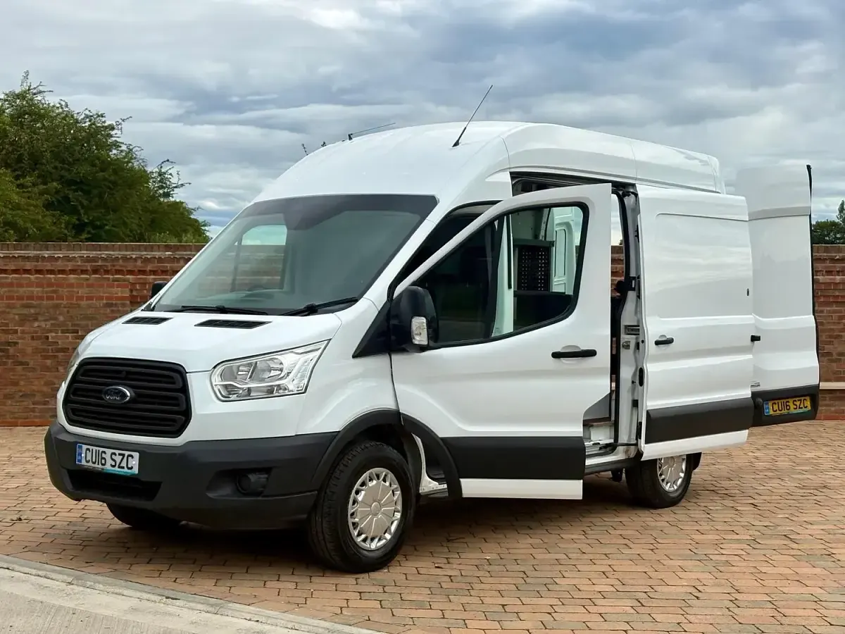 Used Ford Transit 155 HP (114 kW) 2016 White Van