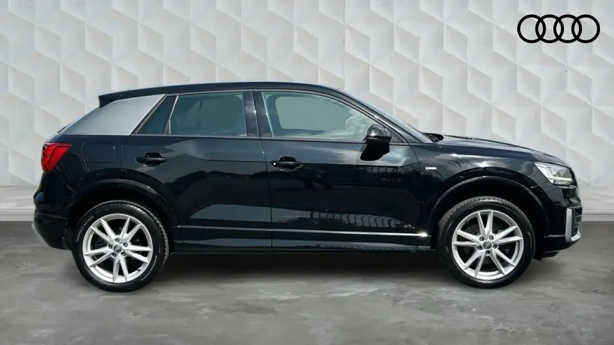 Used Audi Q2 S-Line 150 HP (110 kW) 2018 Black SUV