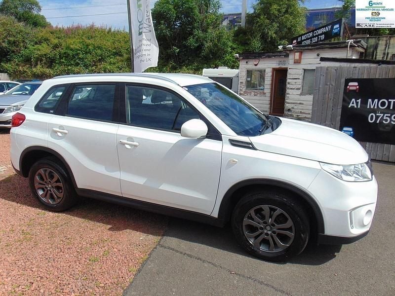 White Used 2016 Suzuki Vitara SZ4 SUV | £5,995 (Fair price) - Image 1/4