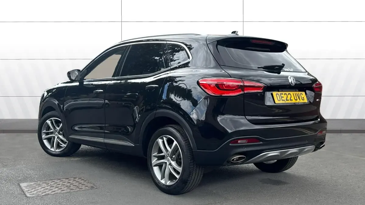 Used MG HS Exclusive 162 HP (119 kW) 2022 Black SUV