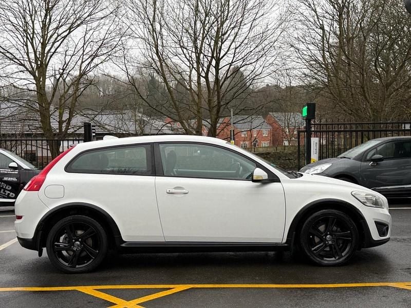 Used Volvo C30 SE 2011 White Hatchback
