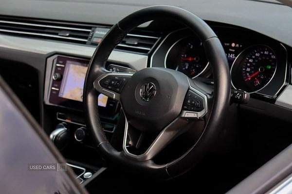 Used VW Passat SEL 120 HP (88 kW) 2020 Black Sedan