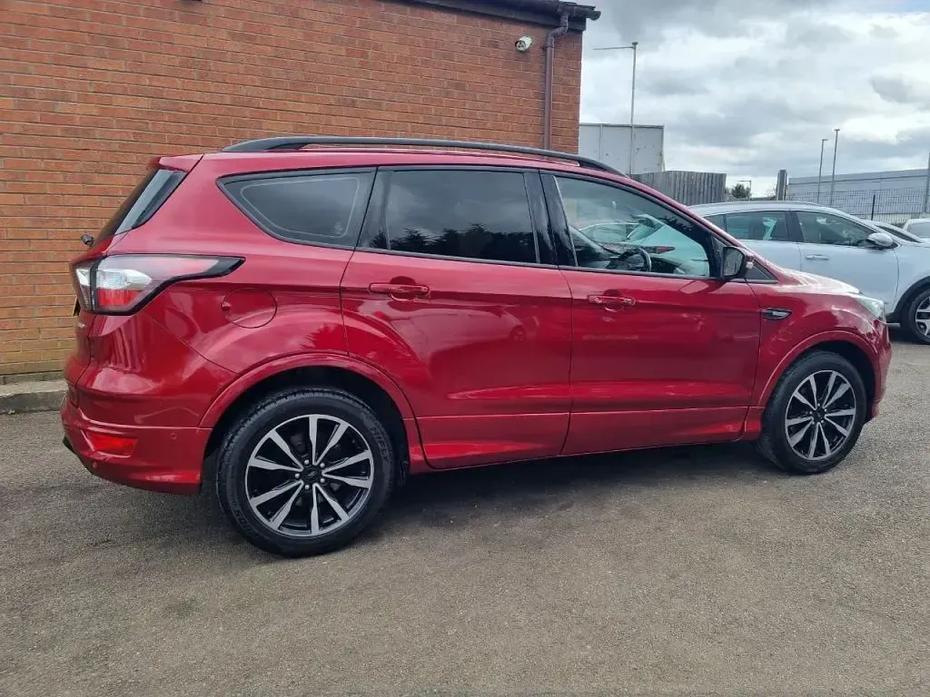Used Ford Kuga ST-Line 182 HP (133 kW) 2018 Red SUV