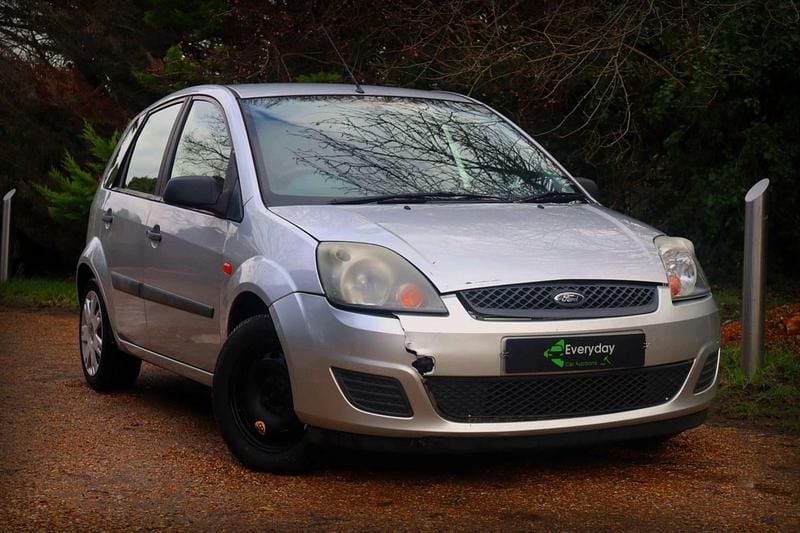 Silver Used 2006 Ford Fiesta Style Hatchback | £699 (Super price) - Image 1/4