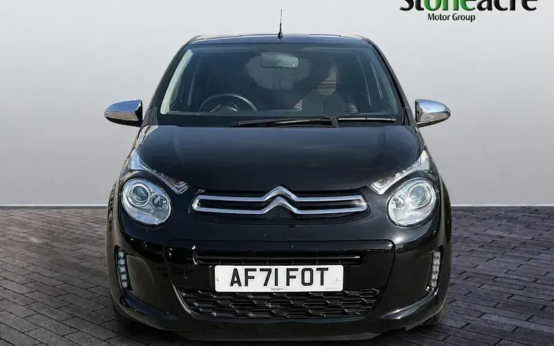 Used Citroën C1 Shine 72 HP (52 kW) 2021 Black Hatchback