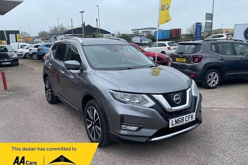 Used Nissan X-Trail Tekna 163 HP (119 kW) 2018 Grey SUV