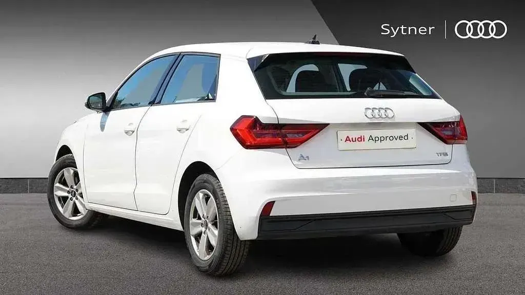 Used Audi A1 Design 109 HP (80 kW) 2023 White Hatchback