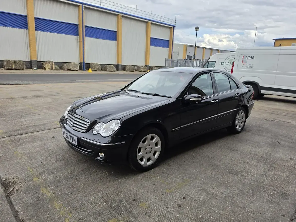 Used Mercedes C180 Elegance 2006 Black Sedan