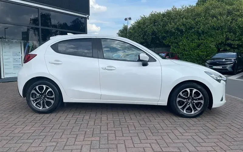 Used Mazda 2 Inclusive 90 HP (66 kW) 2017 Hatchback