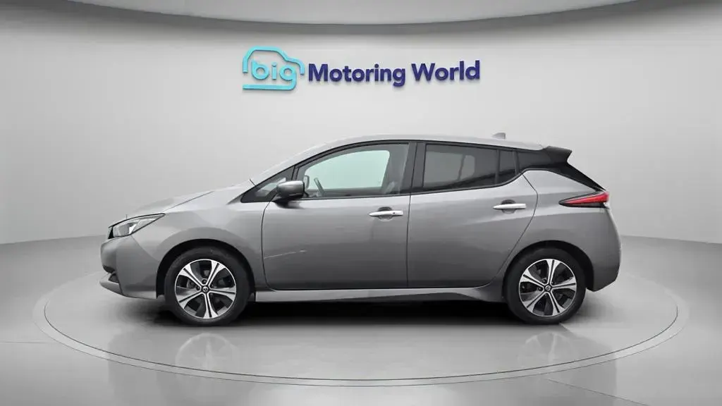 Used Nissan Leaf Tekna 160 kW (218 HP) 2021 Grey Hatchback