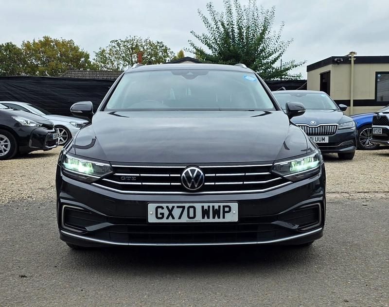 Grey Used 2020 VW Passat GTE Estate | £13,800 (Fair price) - Image 1/4