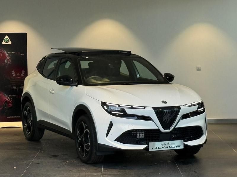 New Alfa Romeo GT Junior 136 HP (100 kW) 2025 Sempione white Hatchback