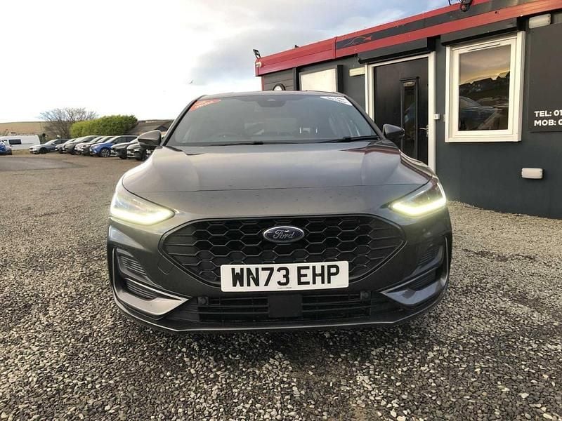 Used Ford Focus ST-Line 123 HP (90 kW) 2023 Grey Hatchback