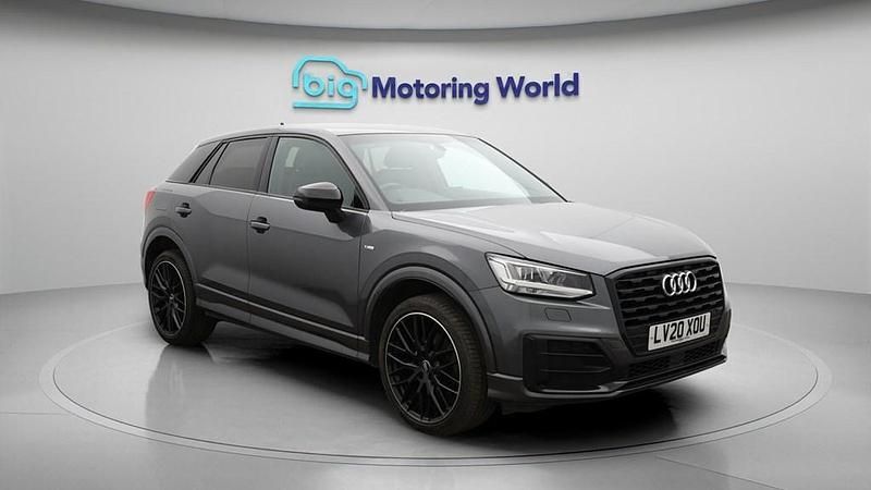 Used Audi Q2 Black Edition 150 HP (110 kW) 2020 Grey SUV