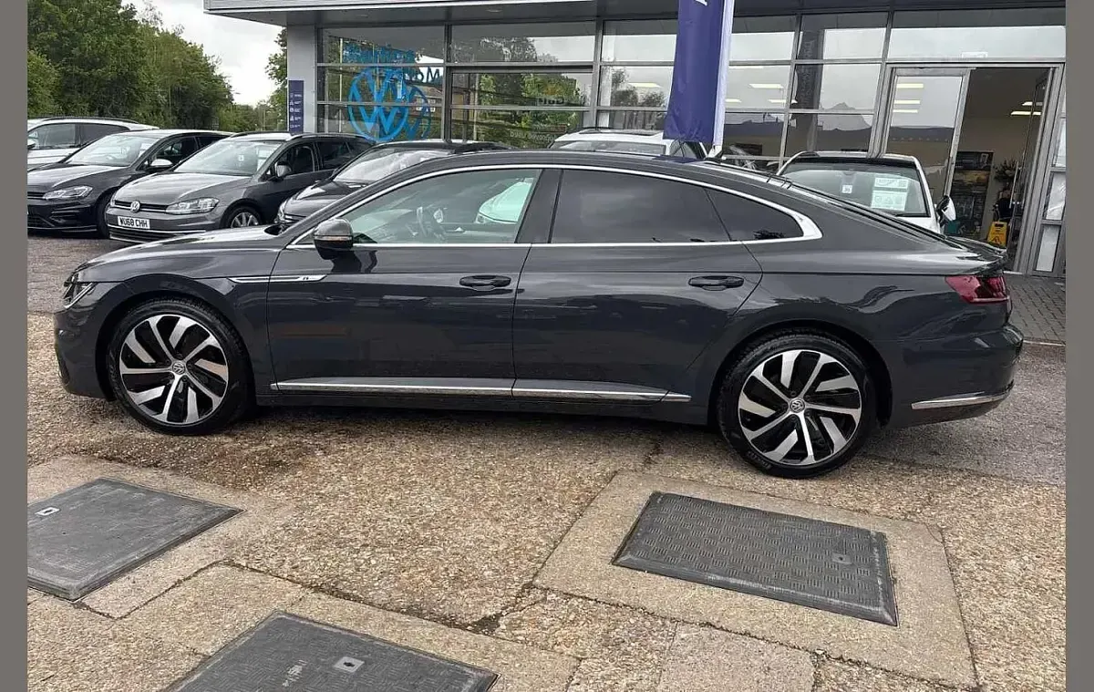 Używany VW Arteon R-line 150 KM (110 kW) 2020 Szary Hatchback