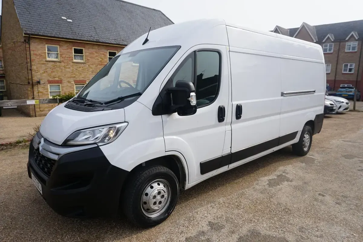 Used Citroën Relay 140 HP (102 kW) 2022 White Van