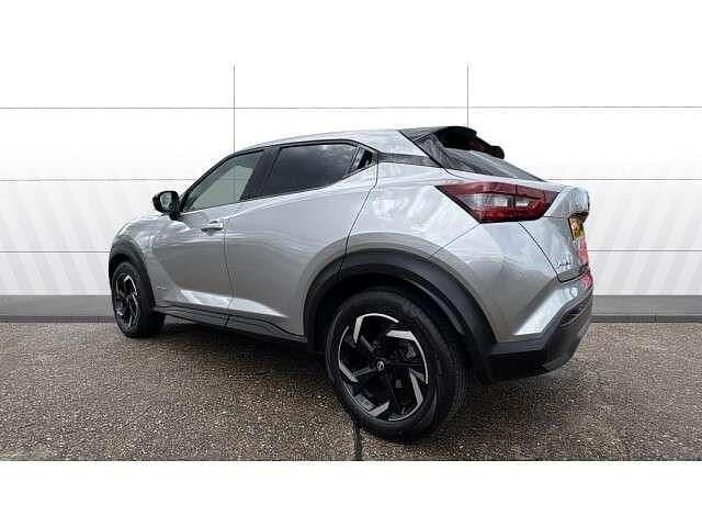 Begagnad Nissan Juke N-Connecta 143 HK (105 kW) 2023 SUV