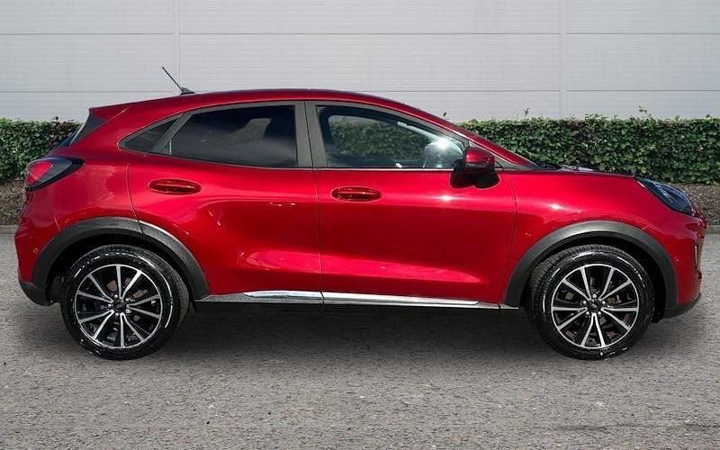 Used Ford Puma Titanium 125 HP (91 kW) 2020 Red SUV