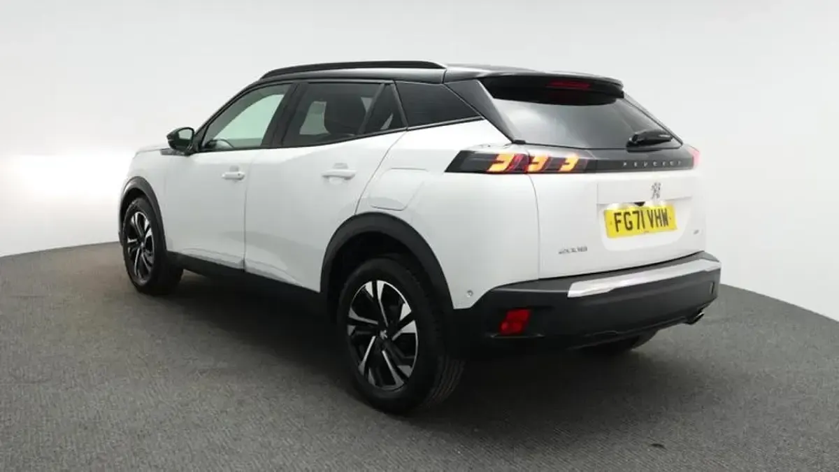 Used Peugeot 2008 GTi 108 HP (79 kW) 2021 White SUV