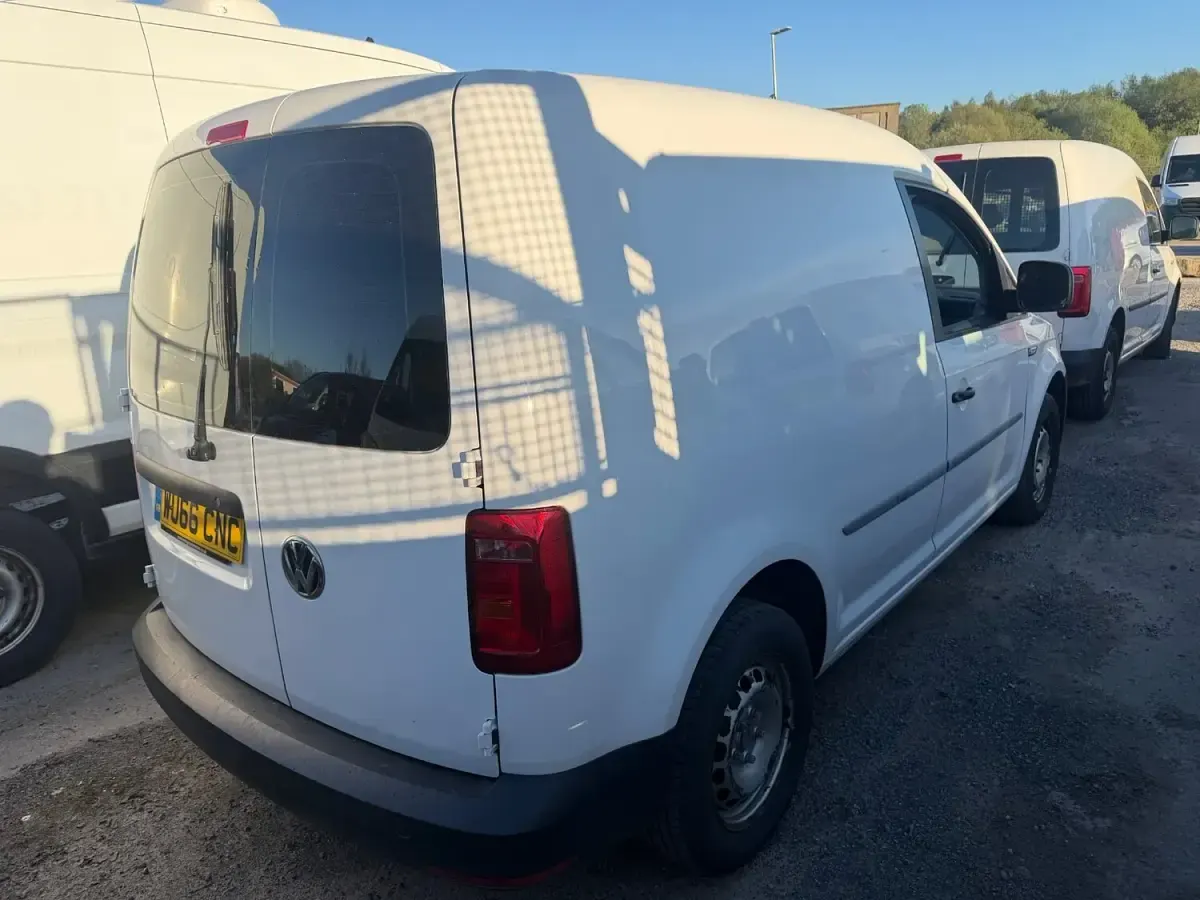 Used VW Caddy Startline 75 HP (55 kW) 2016 White MPV