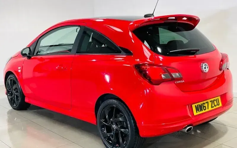 Used Vauxhall Corsa Edition 75 HP (55 kW) 2017 Red Hatchback