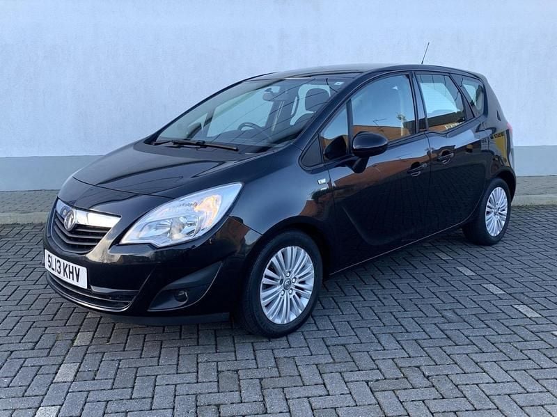 Używany Vauxhall Meriva 2013 Czarny Minivan