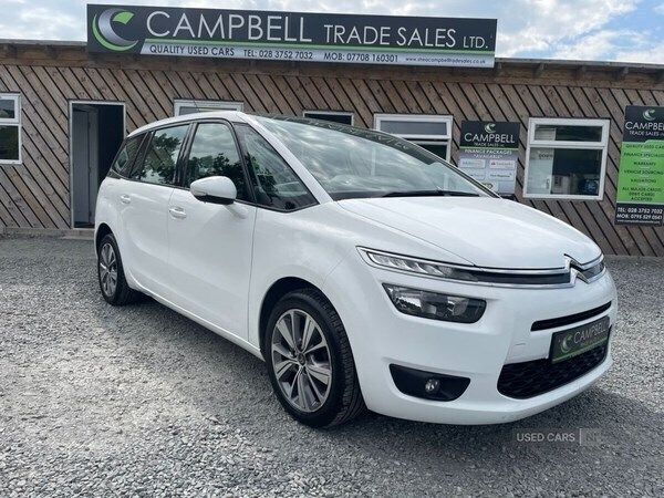 White Used 2016 Citroën Grand C4 Picasso SELECTION MPV | £5,650 (Fair price) - Image 1/4