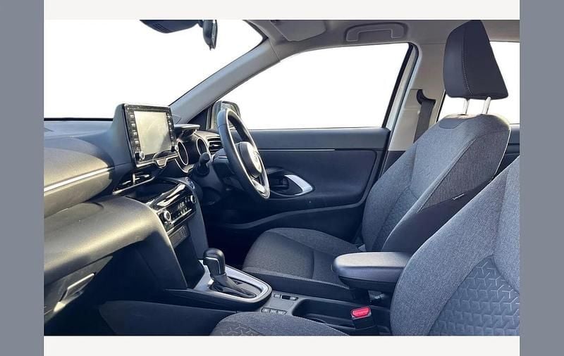 Used Toyota Yaris Cross 116 HP (85 kW) 2023 White SUV