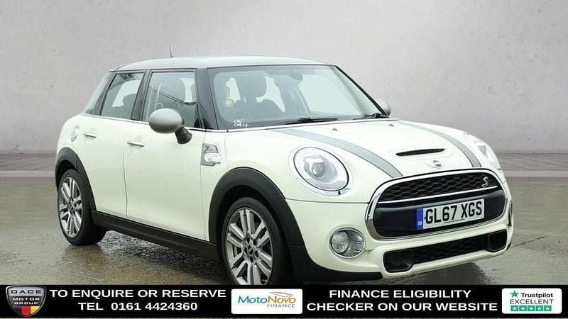 White Used 2018 Mini Cooper S Hatch Hatchback | £11,470 (Good price) - Image 1/4