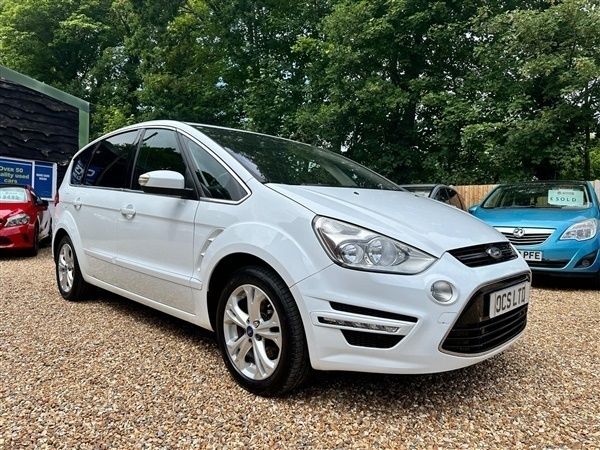 White Used 2015 Ford S-MAX Titanium MPV | £6,795 (Fair price) - Image 1/1