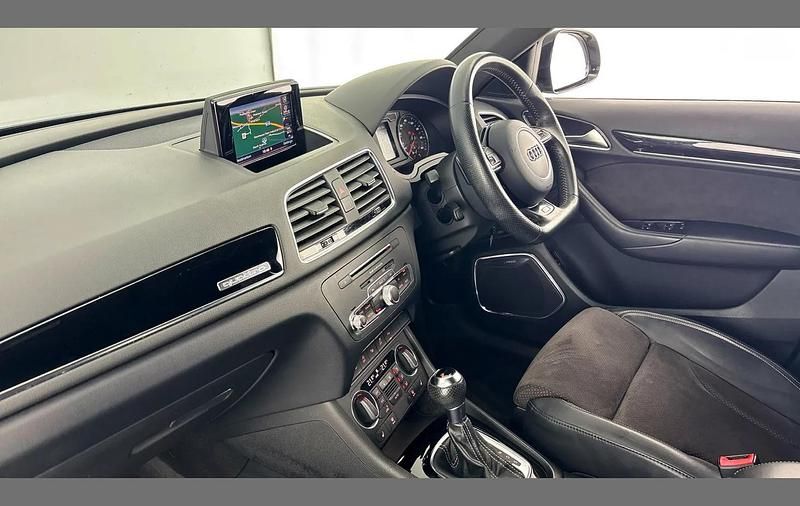 Used Audi Q3 Black Edition 184 HP (135 kW) 2017 Green SUV