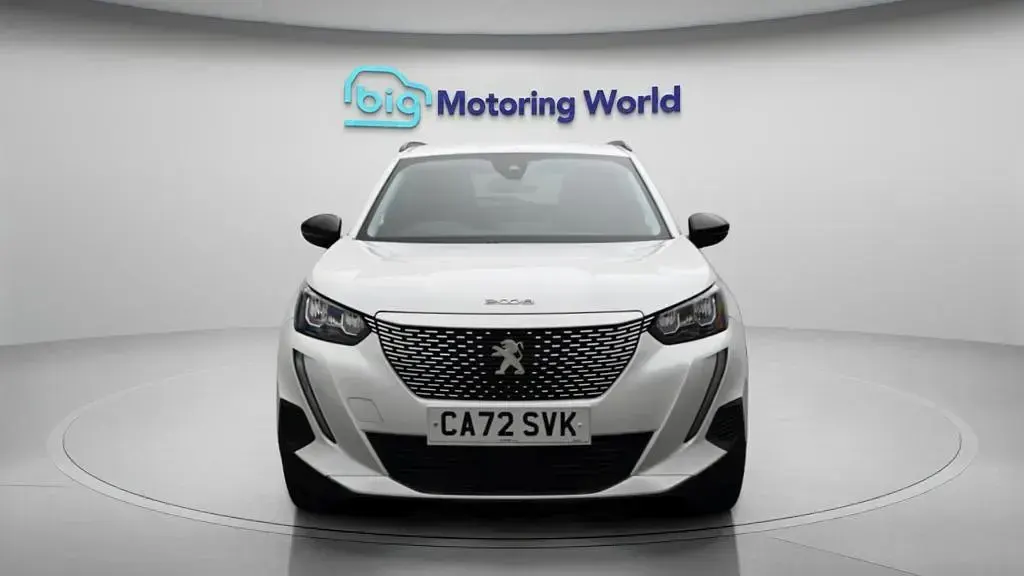 Used Peugeot e-2008 Active+ 100 kW (136 HP) 2022 SUV