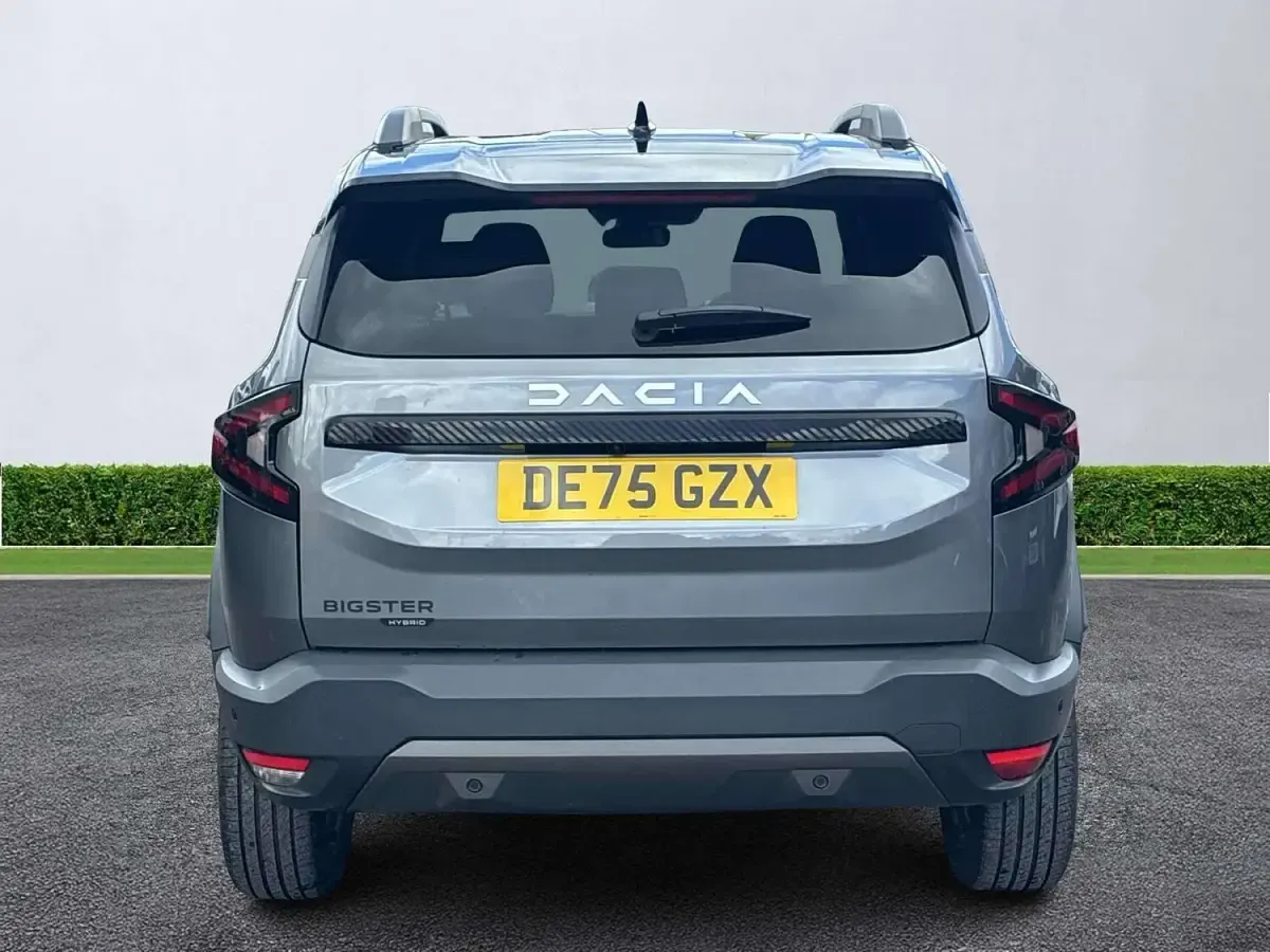 Used Dacia Bigster Journey 155 HP (114 kW) 2025 Grey SUV