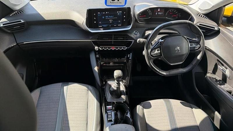 Usado Peugeot 208 Allure 99 HP (72 kW) 2020 Amarelo Citadino