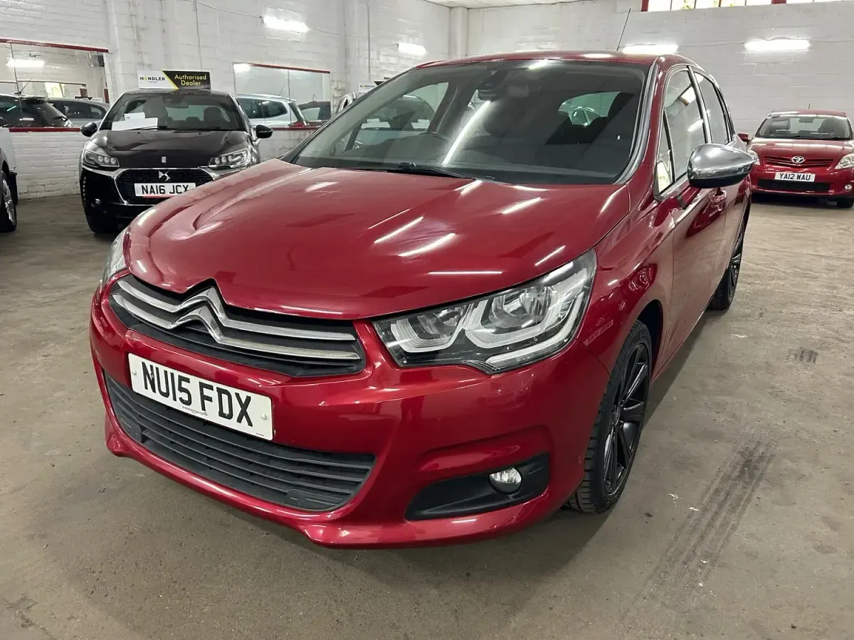 Used Citroën C4 Flair 2015 Red Hatchback