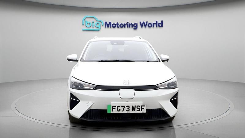 Used MG MG5 EV Trophy 114 kW (156 HP) 2022 White Estate