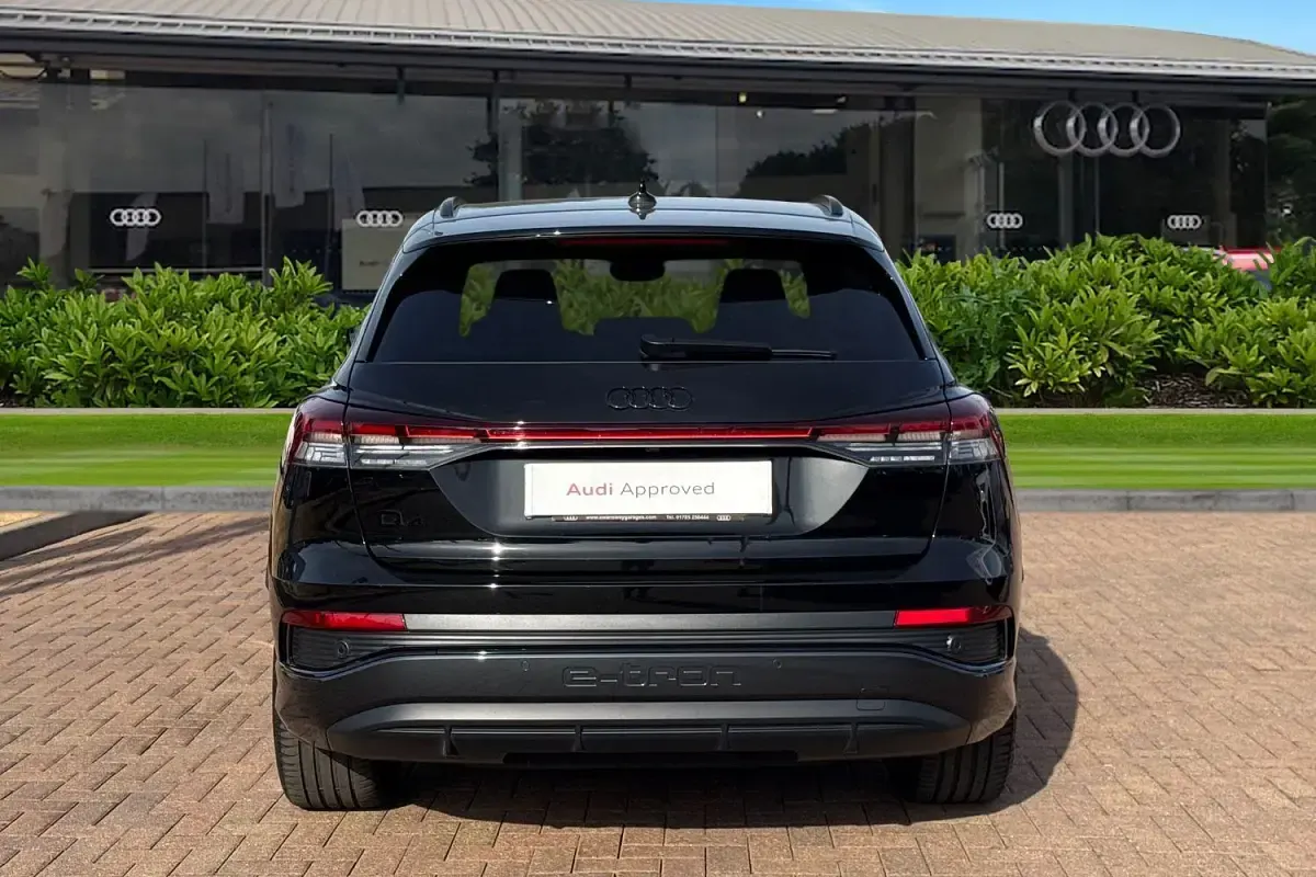 Used Audi Q4 e-tron Black Edition 210 kW (286 HP) 2025 Black SUV