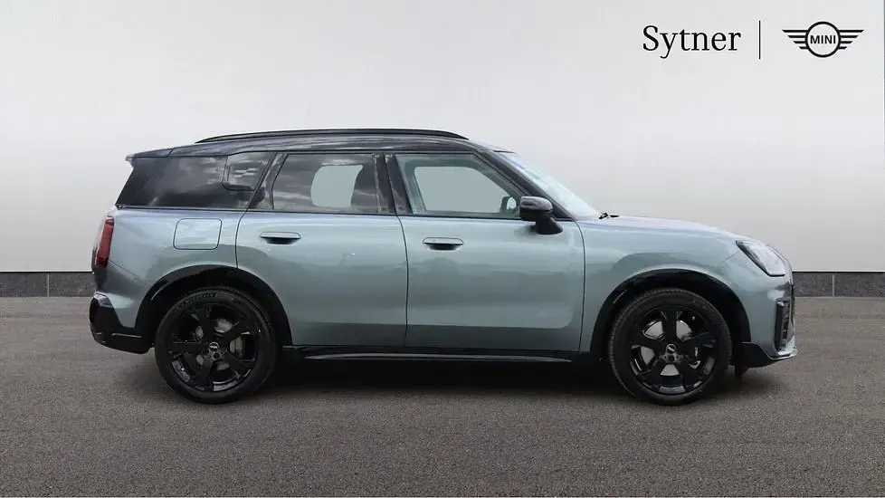 Used Mini Countryman 168 HP (123 kW) 2026 Green SUV