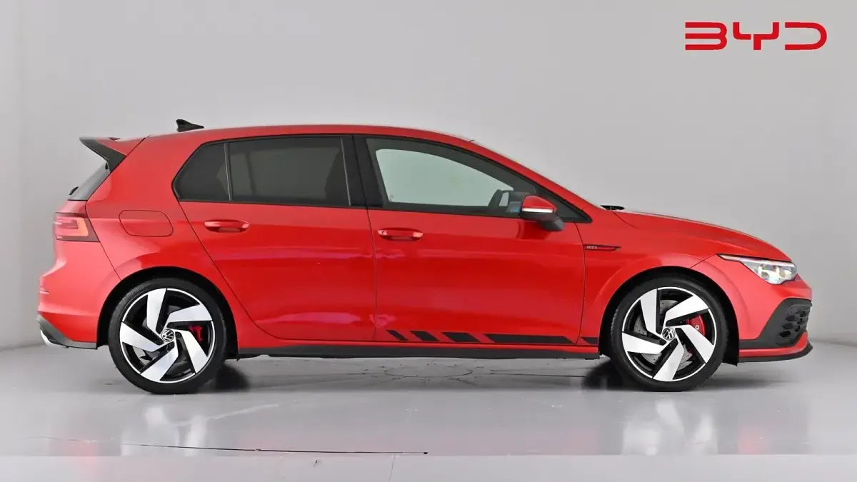 Used VW Golf VIII GTI Clubsport 300 HP (220 kW) 2023 King's red Hatchback