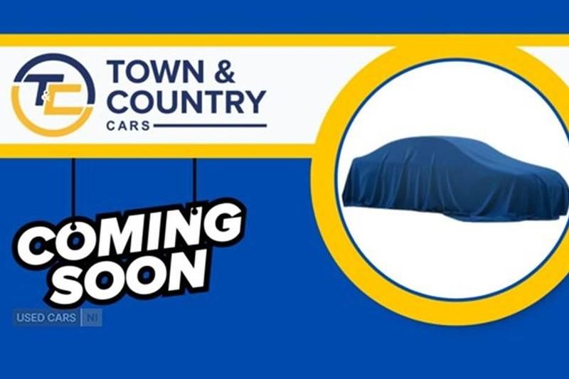 Used Toyota iQ 68 HP (50 kW) 2011 Silver Hatchback