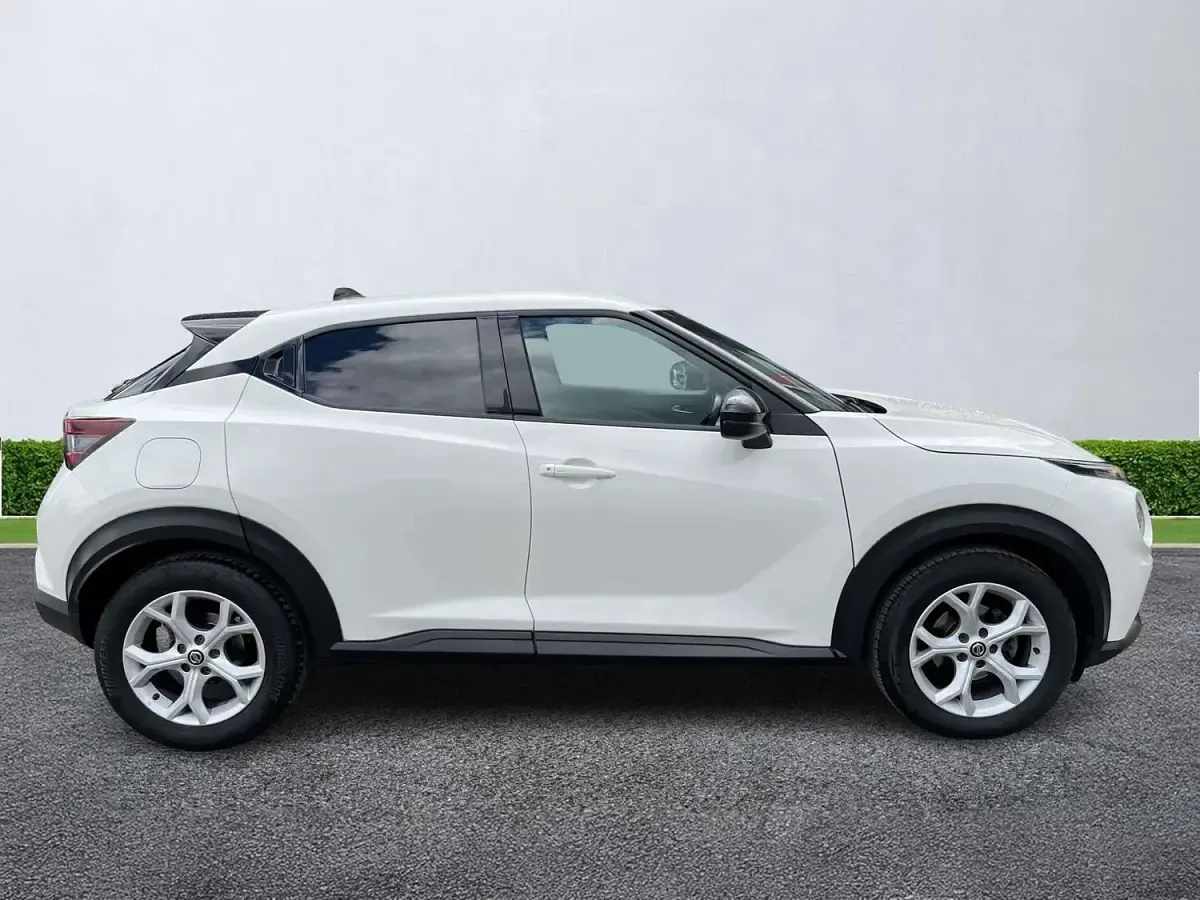 Used Nissan Juke N-Connecta 2021 White SUV
