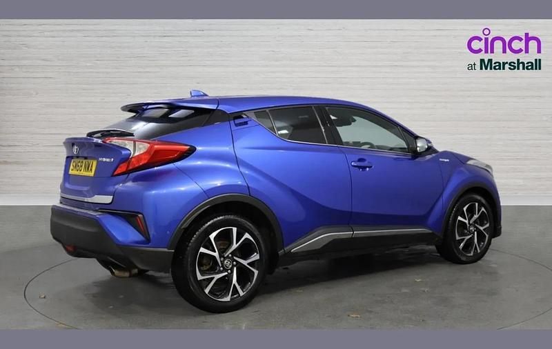 Used Toyota C-HR Design 121 HP (88 kW) 2019 Blue SUV