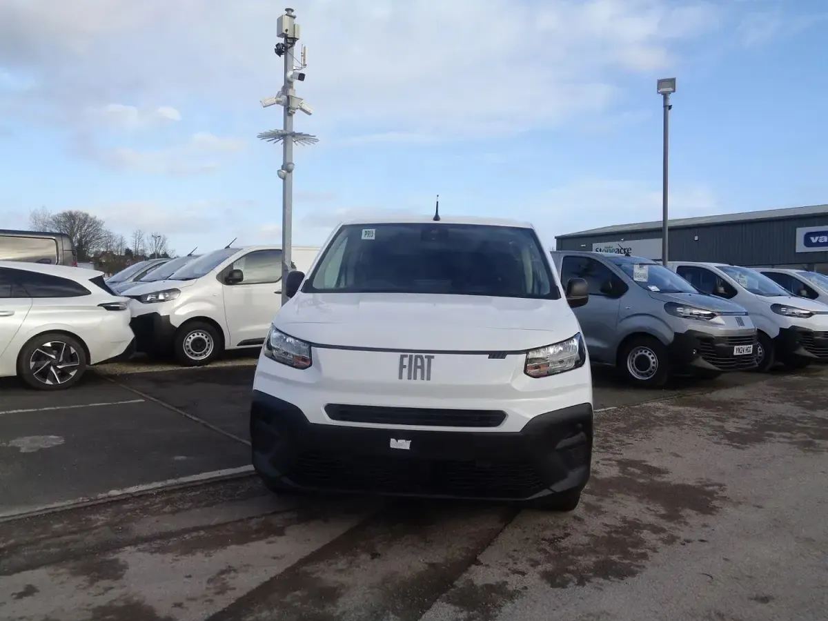 Ny Fiat Doblò S 100 HK (73 kW) 2026 Vit Minibuss