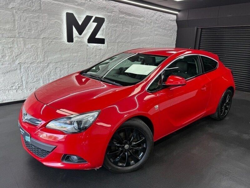 Red Used 2012 Vauxhall Astra GTC SRi Coupe | £2,965 (Good price) - Image 1/3