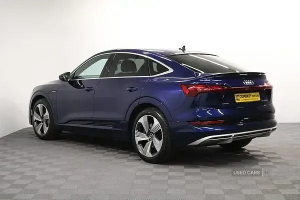 Usado Audi e-tron S-Line 300 kW (408 HP) 2023 Azul SUV