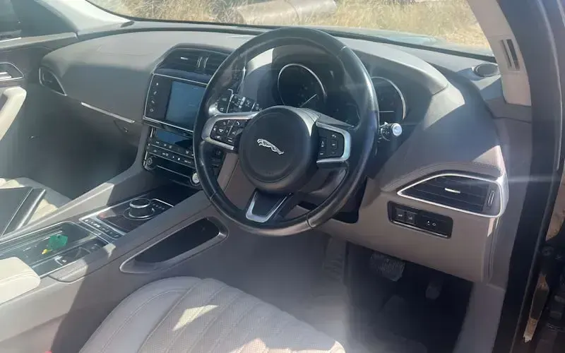 Used Jaguar F-Pace Portfolio 179 HP (131 kW) 2020 SUV