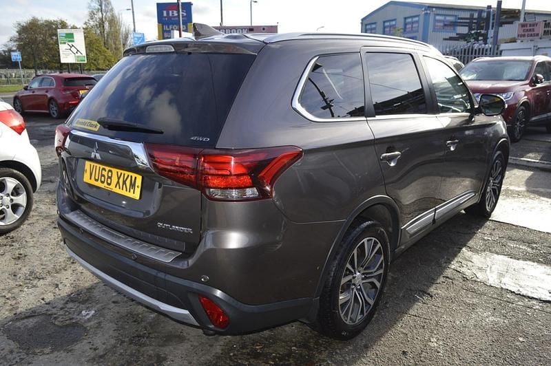Used Mitsubishi Outlander 2018 Brown SUV