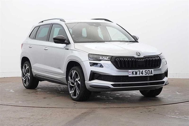 Brilliant silver metallic Used 2025 Skoda Karoq SportLine SUV | £29,295 (Fair price) - Image 1/4