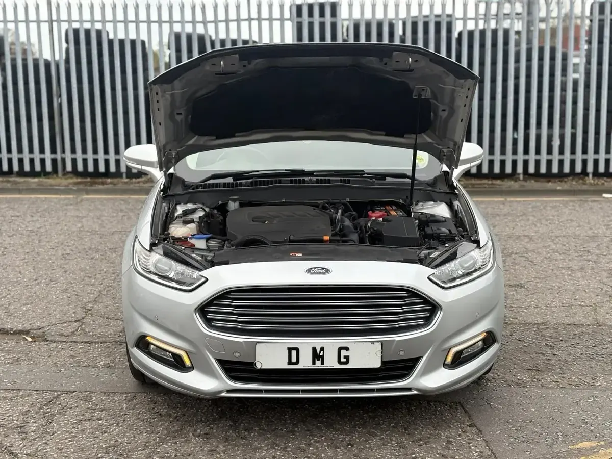 Used Ford Mondeo Titanium 2017 Silver Estate